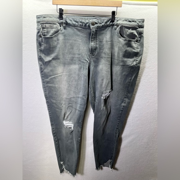 Lane Bryant Skinny Mid Rise Distressed Jeans Womens 24W Plus Gray Frayed 2145 - Picture 1 of 9